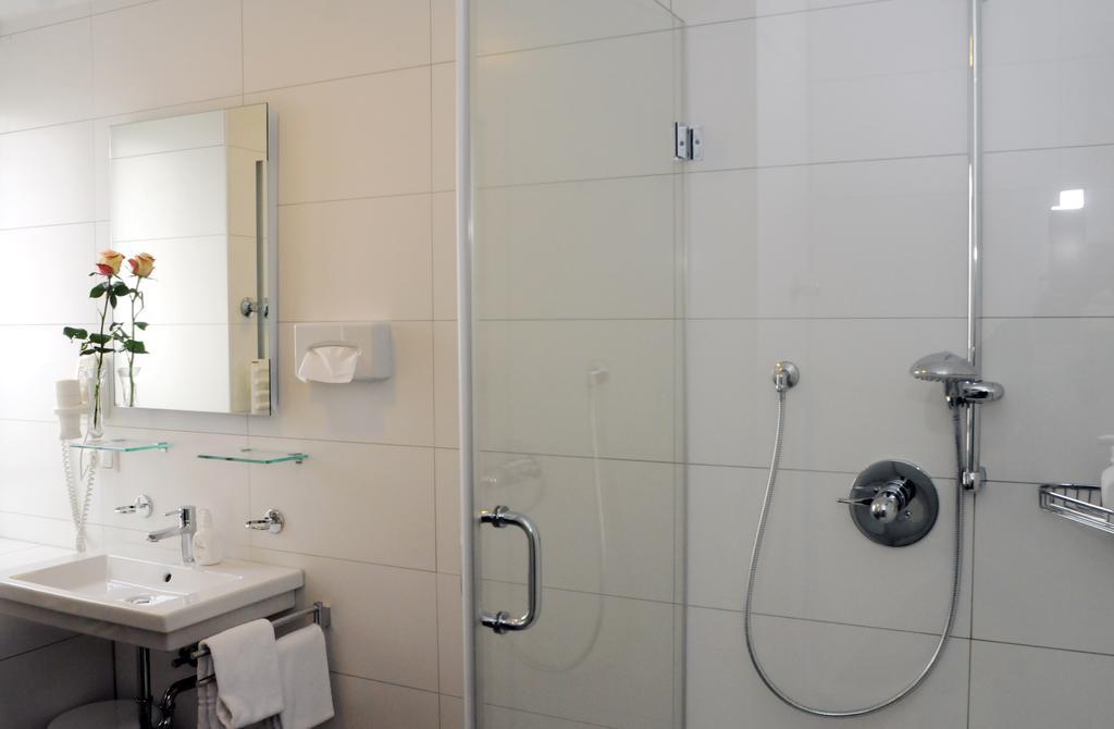 Hotel Am Alten Park เอาก์สเบิร์ก ห้อง รูปภาพ
