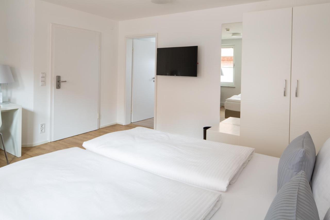 Hotel Am Alten Park เอาก์สเบิร์ก ภายนอก รูปภาพ